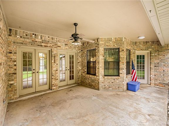5th image of 918 Westshore Dr