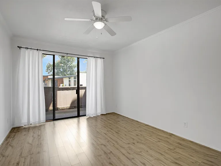 2475 Underwood St #180 — Photo 23