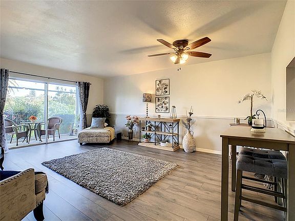 3rd image of 4200 Ironwood Cir APT 106B