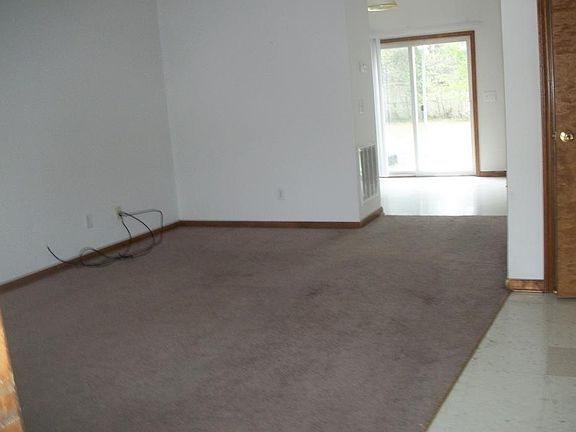 2nd image of 1118 B Brownlea Dr