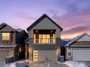 13 Cranbrook Close SE, Calgary, AB T3M 2X2