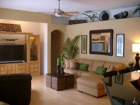 3rd image of 3734 Hollow Wood Dr