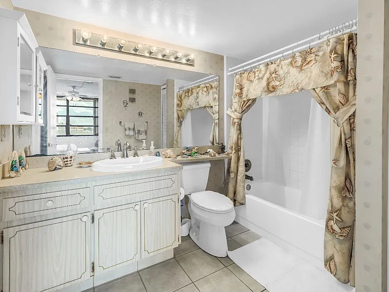 7700 Sun Island Dr S #402 — Photo 14