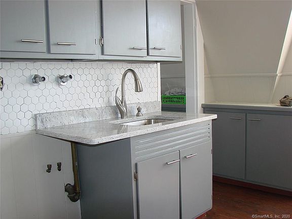 4th image of 168 French St #3