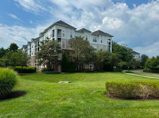 3810 Lightfoot St Unit 109, Chantilly, VA 20151