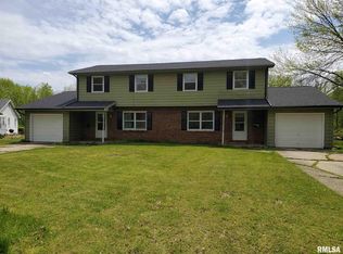 2218-2220 Austin Dr, Springfield, IL 62704