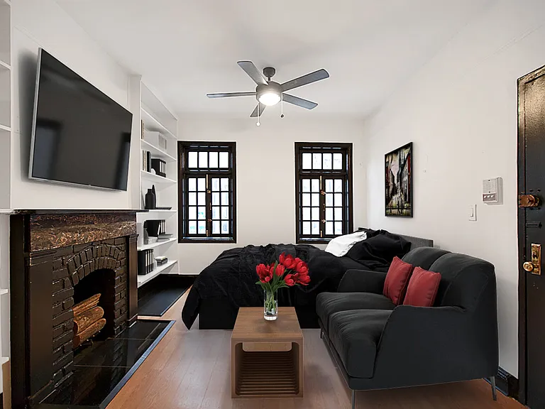 285 W 12th St #3 — Photo 9
