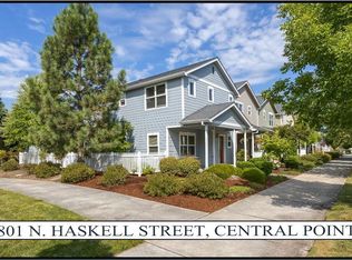 801 N Haskell St, Central Point, OR 97502