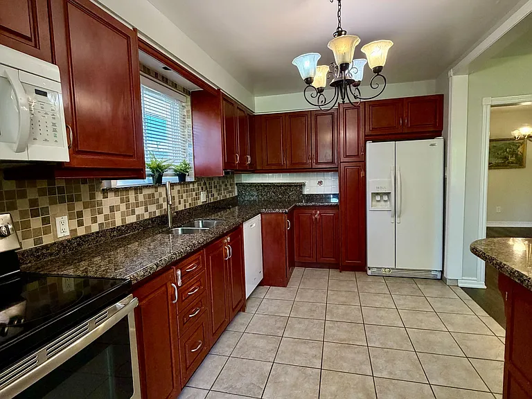 24 Clarion Rd #MAIN — Photo 4
