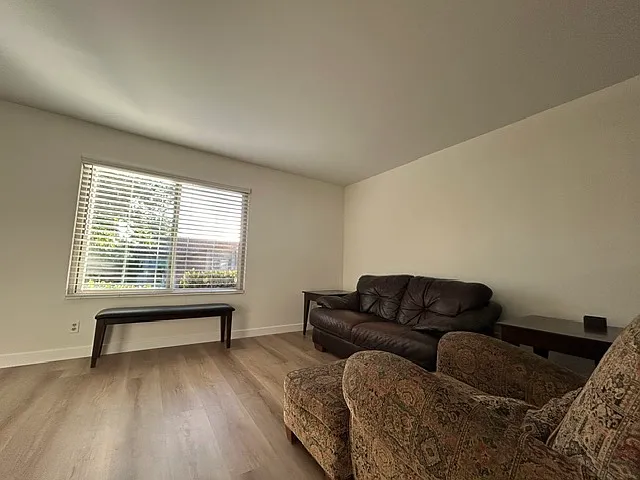 1080 Palmetto Way #E — Photo 3