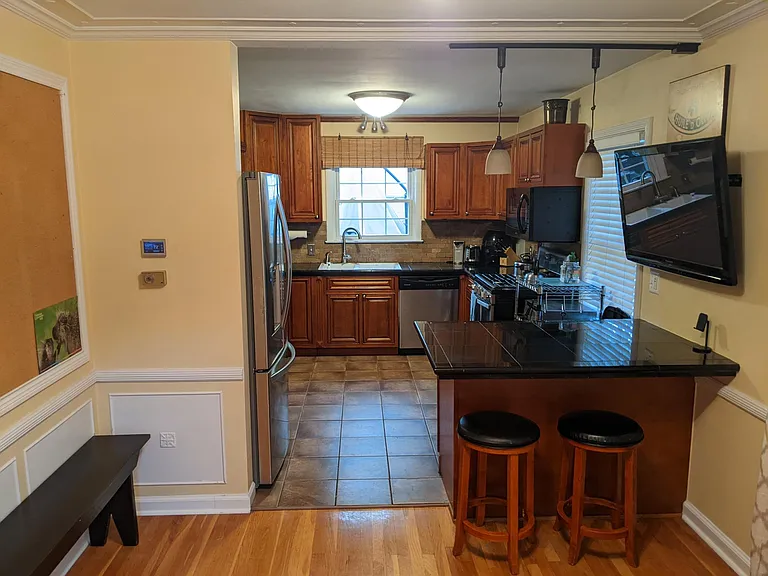 148 Richards Rd — Photo 3