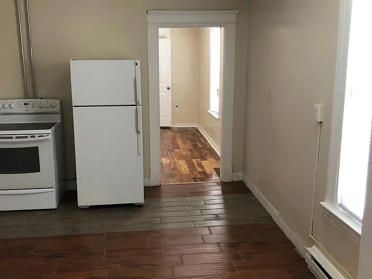 22 Webb St #1 — Photo 5