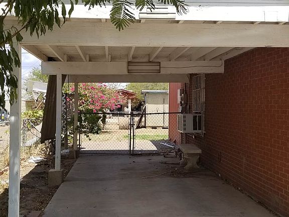 3rd image of 608 E Bustamante St