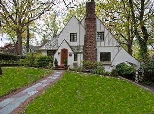 99 Wildwood Rd, New Rochelle, NY 10804