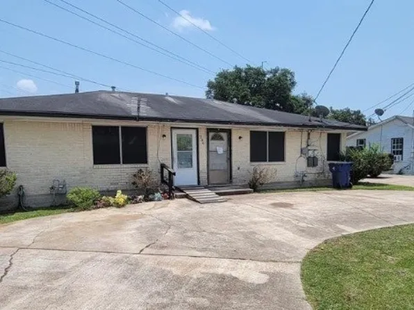 206 Robertson St, Texas City, TX 77591