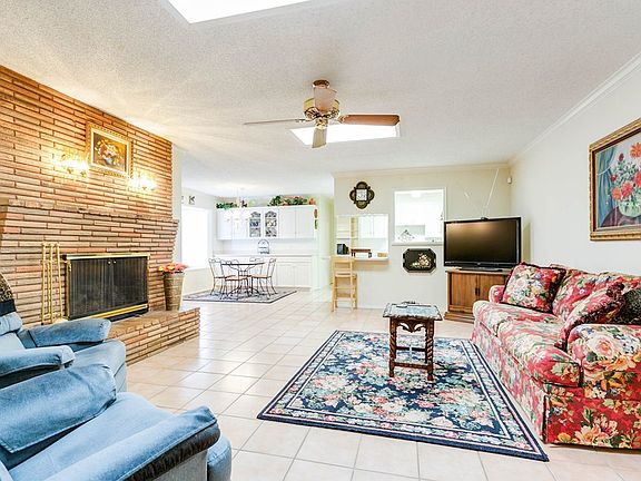 5th image of 2825 Chatterton Dr