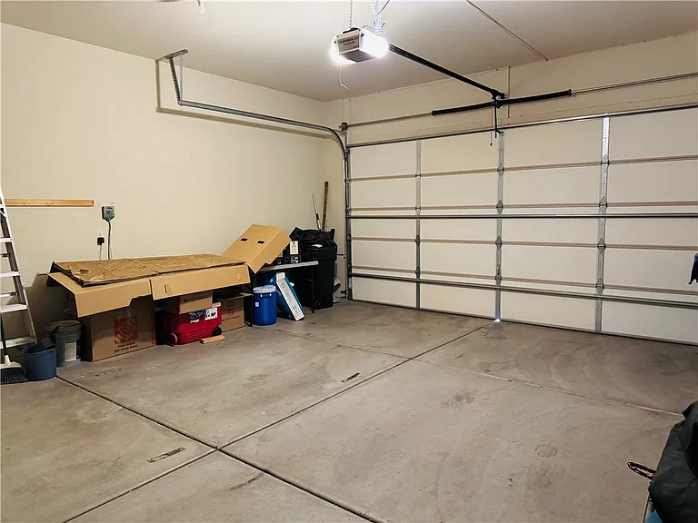 2853 Esmerelda Dr — Photo 27