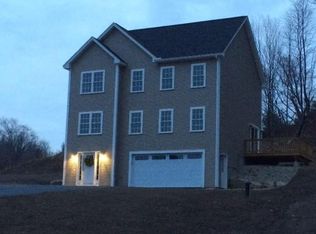 911 South Rd, Ashby, MA 01431