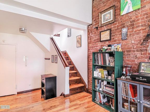 3rd image of 169 W 73rd St APT 9