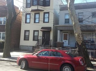 13 Waverly St, Jersey City, NJ 07306