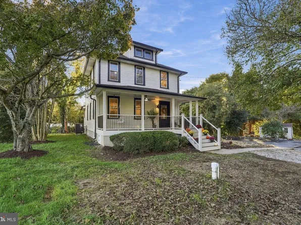 31 Deale Rd, Tracys Landing, MD 20779