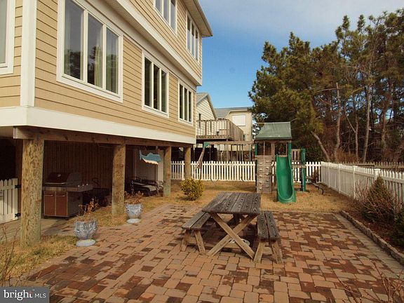2nd image of 1605 Coastal Hwy