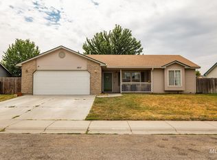 2817 Swan Ave, Nampa, ID 83687