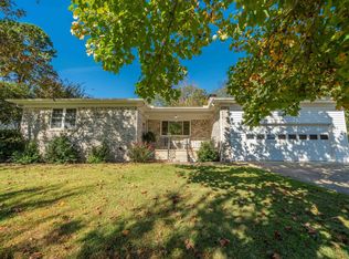 215 Viewpoint Dr, Hot Springs, AR 71913