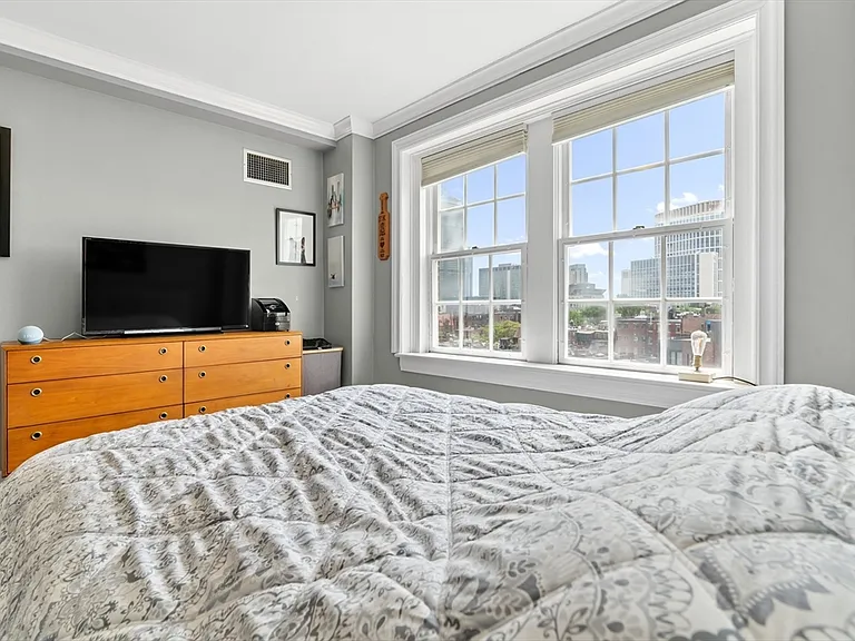 534 Beacon St #901 — Photo 11