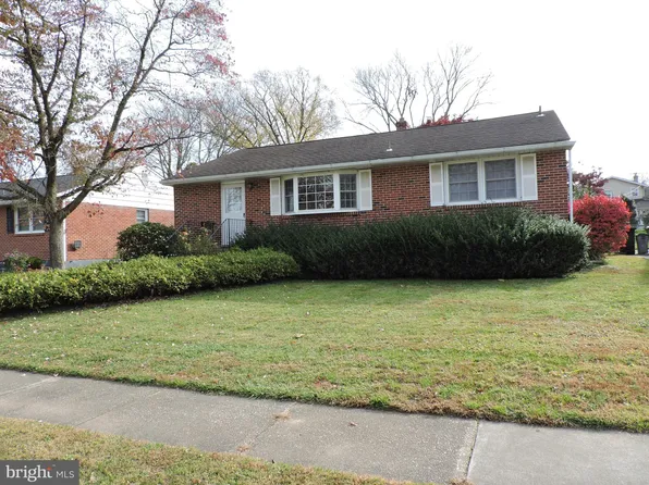21 Sheffield Manor Dr, Newark, DE 19711