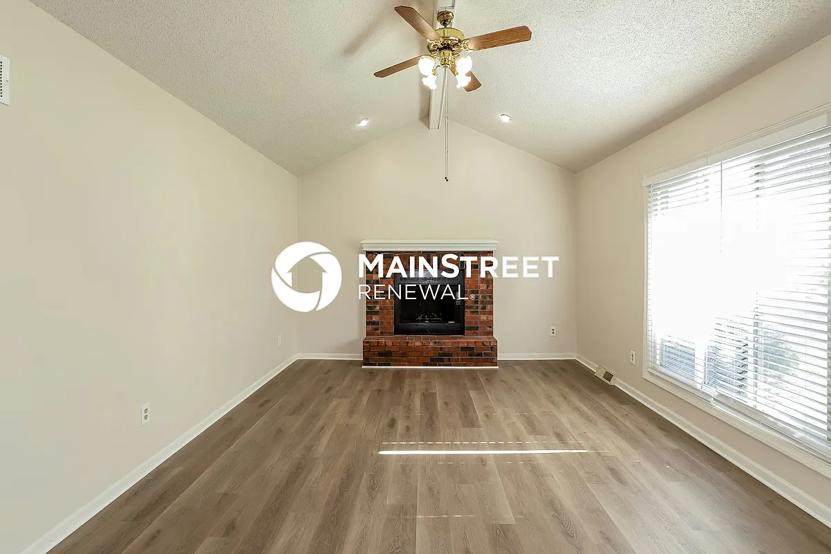 Living Room - 1606 NE 112th Ter