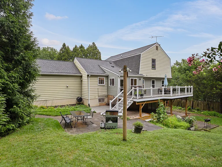 3366 Taleen Ct — Photo 37