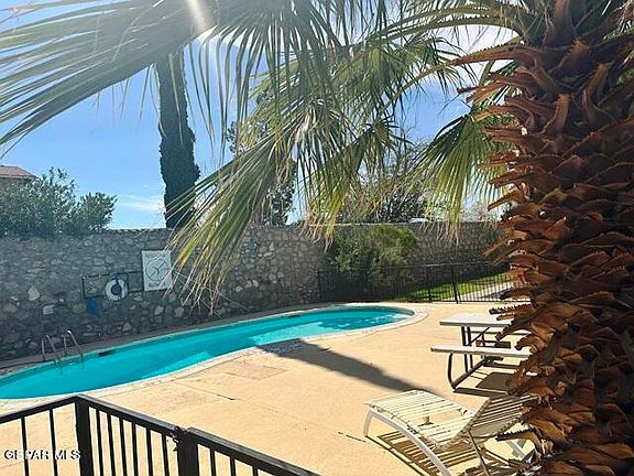 4th image of 6717-6713 Escondido Dr