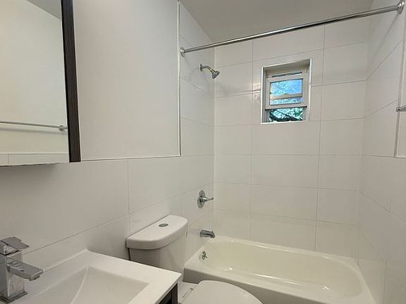 3rd image of 3467 John F Kennedy Blvd #7