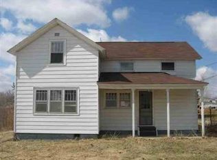 1561 N Hickory St, Owosso, MI 48867