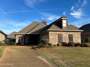 205 Lake Harbour Lndg, Ridgeland, MS 39157