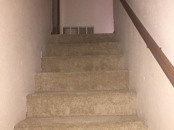 5th image of 2737 NE Euclid Ave APT C