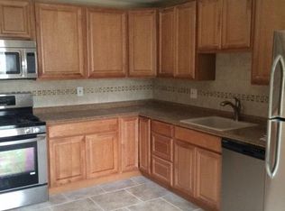 343 Spruce St, Aurora, IL 60506