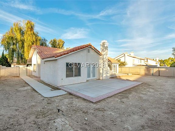 3rd image of 917 Indian Hollow Ave