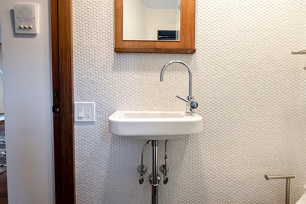 Rented by Finest Furnished LLC | media 115