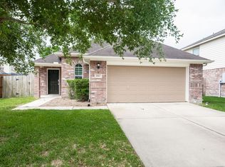 993 Brady Ln, Alvin, TX 77511