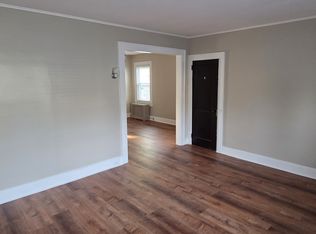 61 N 22nd St, East Orange, NJ 07017