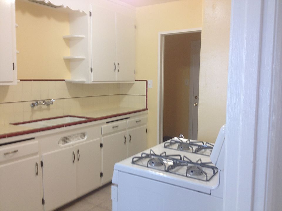 2nd image of 1323 Terrace Ave