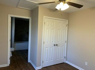 154 Gosnell Rd, Wellford, SC 29385