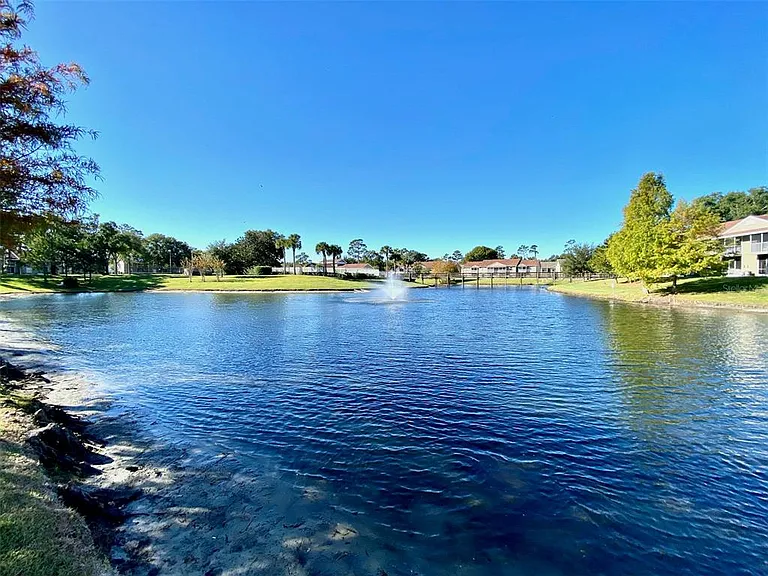 124 Reserve Cir #208 — Photo 34