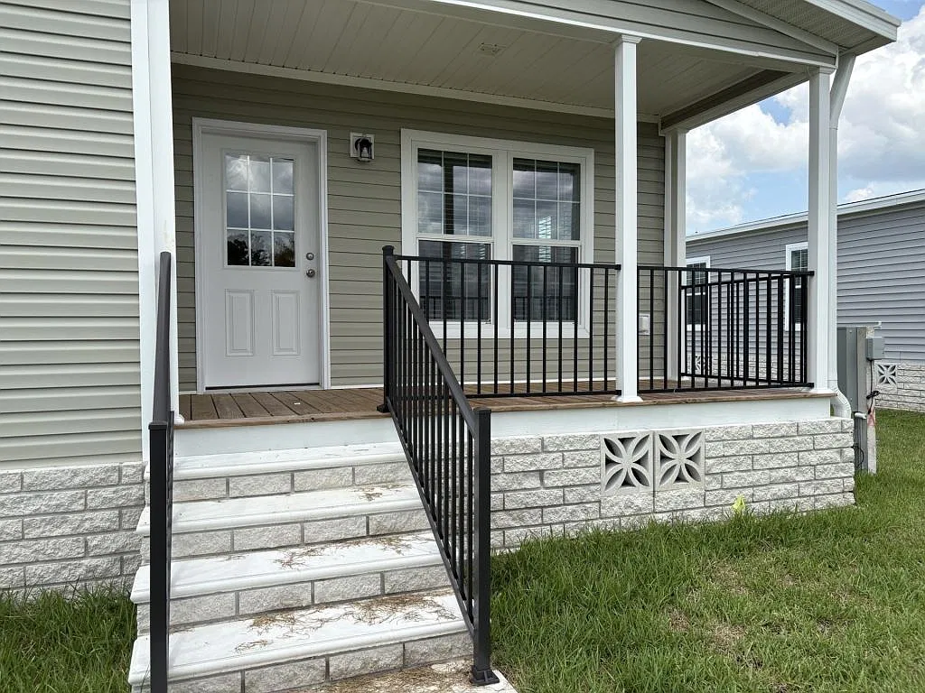 3 bed, 2.0 bath, 1502 sqft, $1,899 — Photo 3