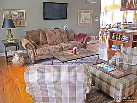4th image of 5233 Laurel Ave