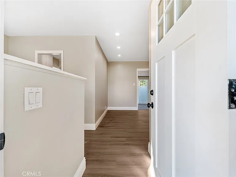 10101 Memory Park Ave — Photo 4