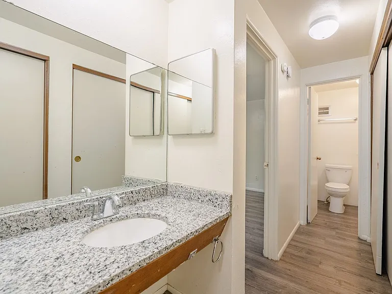 Aruba Apartments — Photo 24