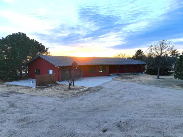 1442 County Road R, Colby, KS 67701